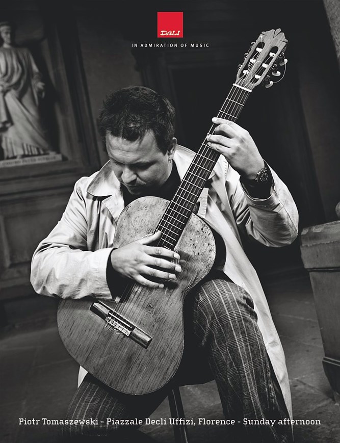 Piotr-Tomaszewski-street-musician-Florence.jpg