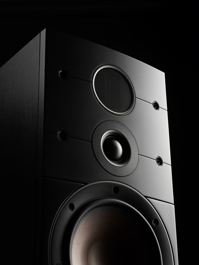 CALLISTO-6-C-Black-drivers.jpg