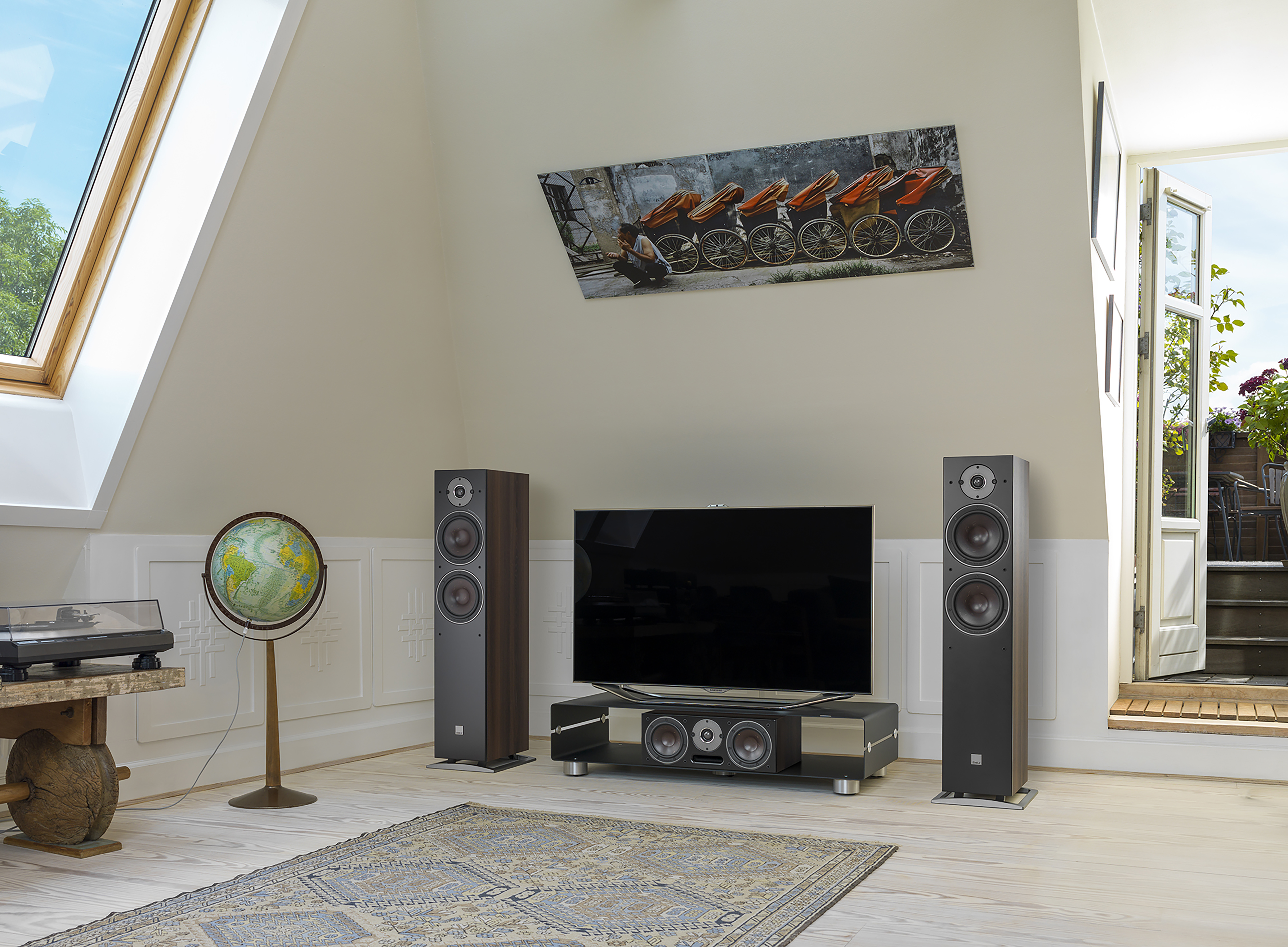 DALI OBERON 7 - redefining affordable audio quality & visual design